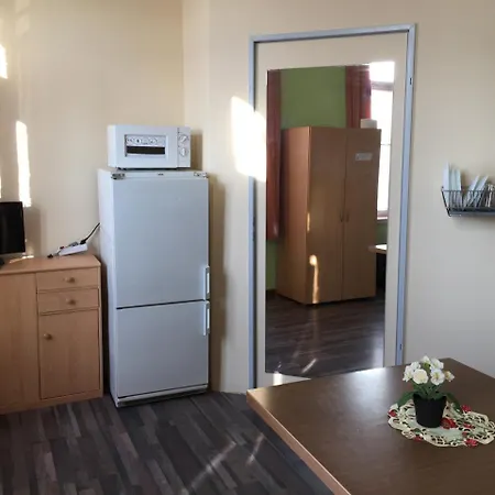 Zimmerfrei-dresden Mit Bad-minikuche Self Check In 24-7 Hostel