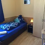 Monteur-zimmer Dresden, Bad-minikueche, 24-7 Self Check In 旅馆 德累斯顿