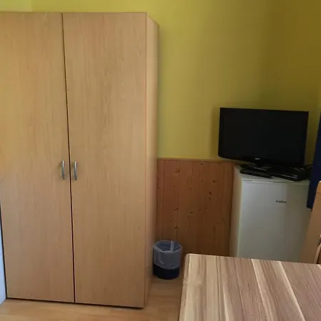 Hostel Preiswerte-zimmer Mit Bad-minikueche, 24-7 Self Check In