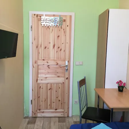 Hostel Preiswerte-zimmer Mit Bad-minikueche, 24-7 Self Check In