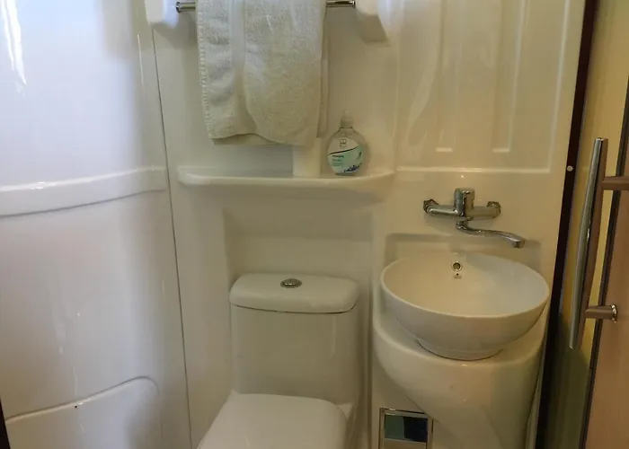 Monteur-zimmer Dresden, Bad-minikueche, 24-7 Self Check In Hostel *