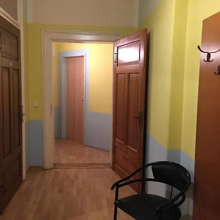 Zimmerfrei-dresden Mit Bad-minikuche Self Check In 24-7 Хостел *