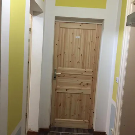 Zimmerfrei-dresden Mit Bad-miniküche Self Check In 24-7 *